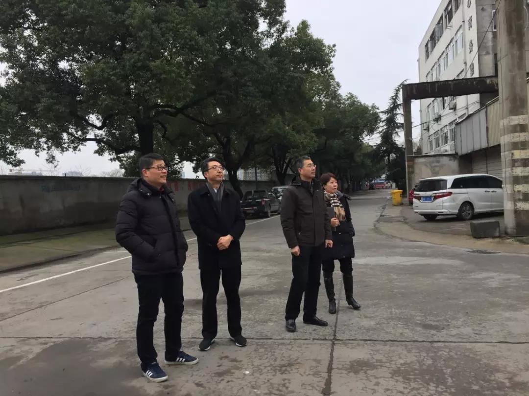 1550130211794427.jpg 吴敏副总走访信联钢厂.jpg