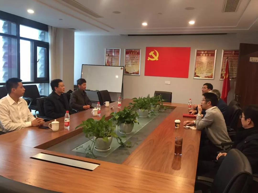 1550130237700825.jpg 张城副书记走访皮塑公司.jpg