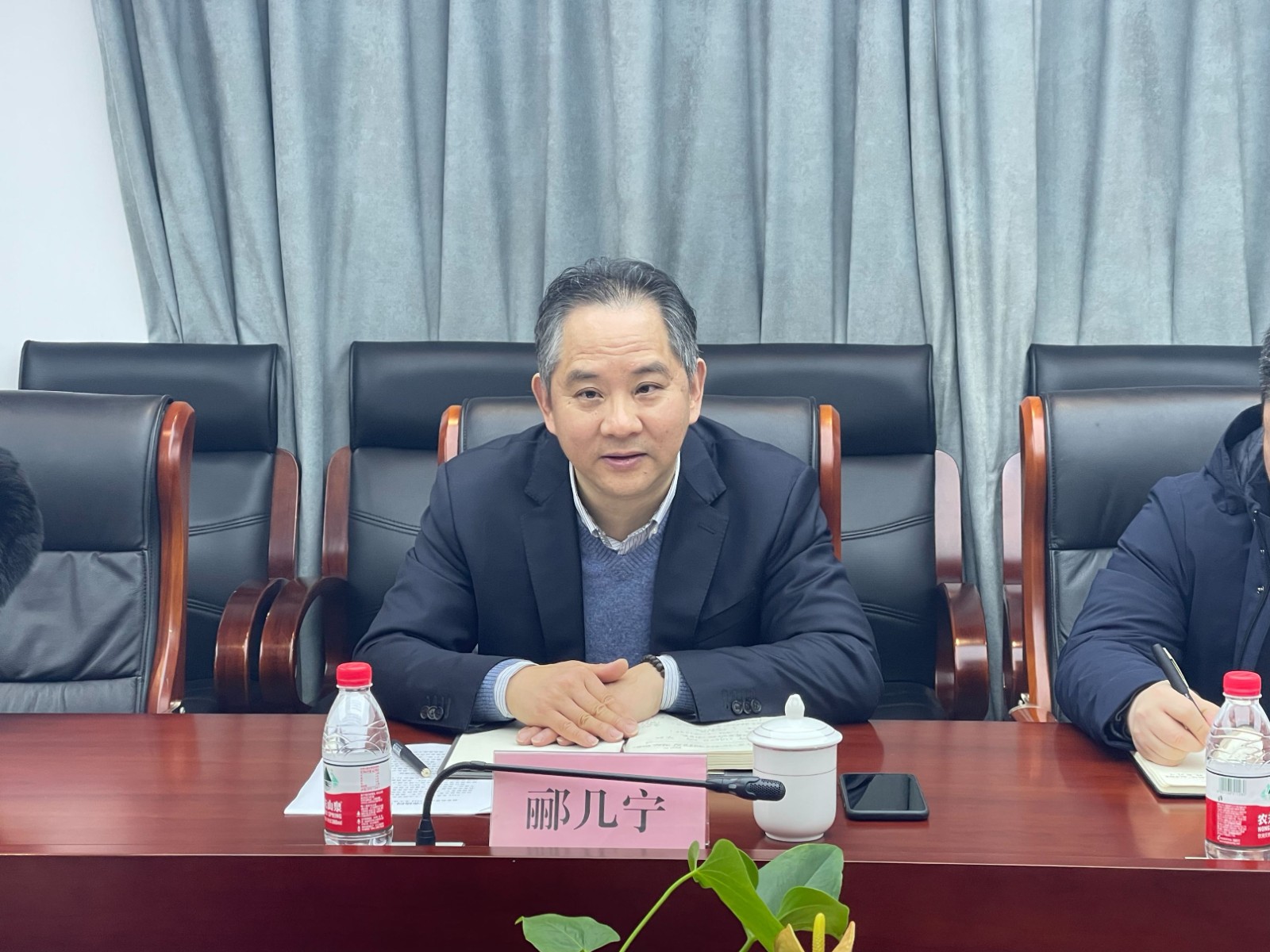 1675904814854662.jpg 大走访大调研大服务大解题-郦总.jpg