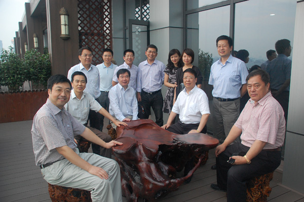 省国资委副主任戴震华、桑均尧莅临我司指导工作