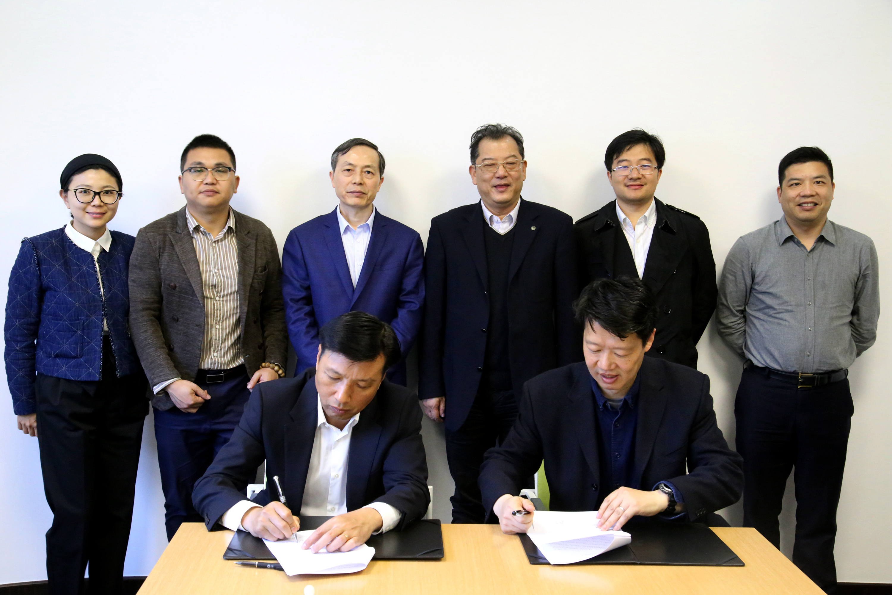 艺创公司与同济大学签署战略合作框架协议