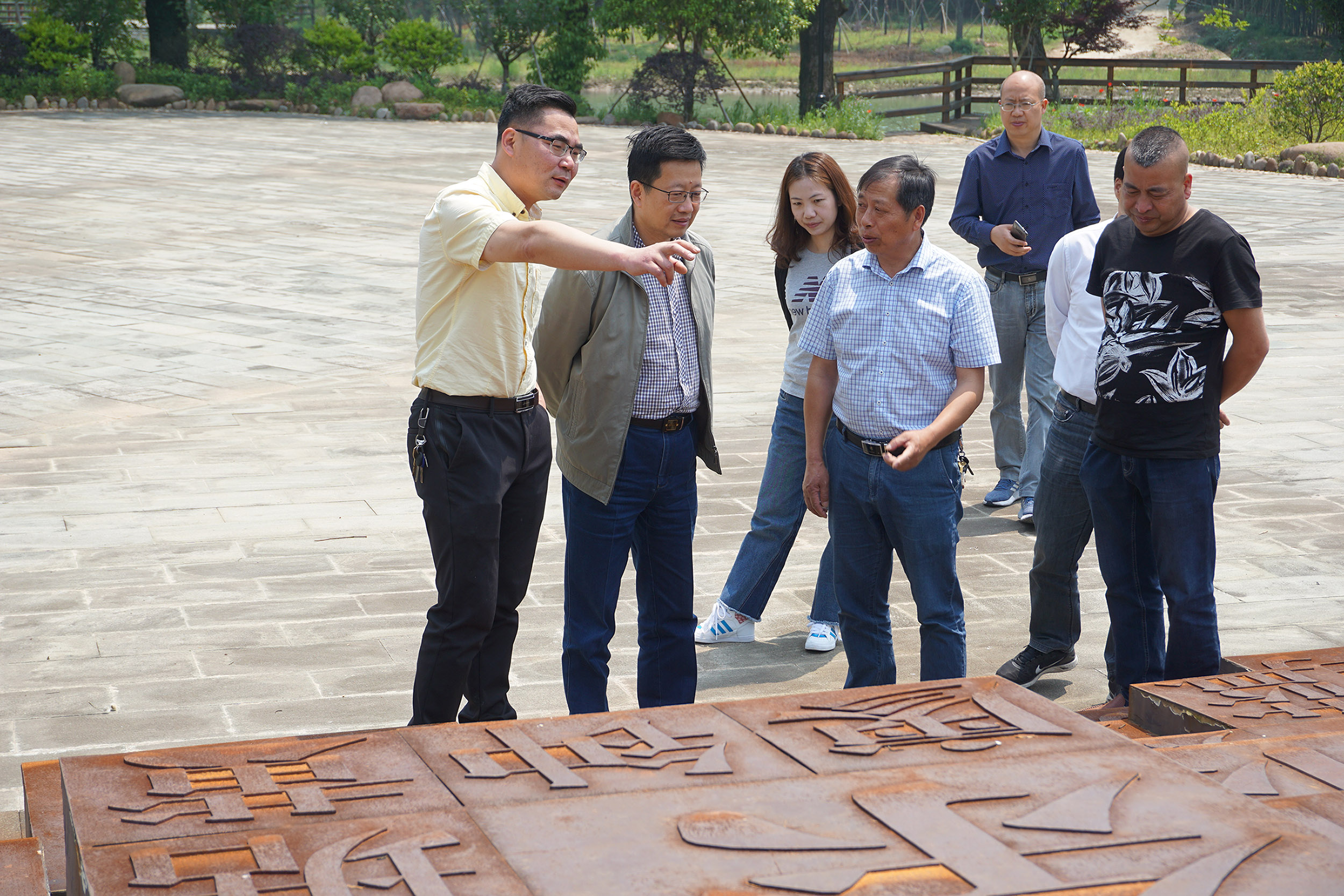 集团公司开展“千企结千村、消灭薄弱村”专项行动