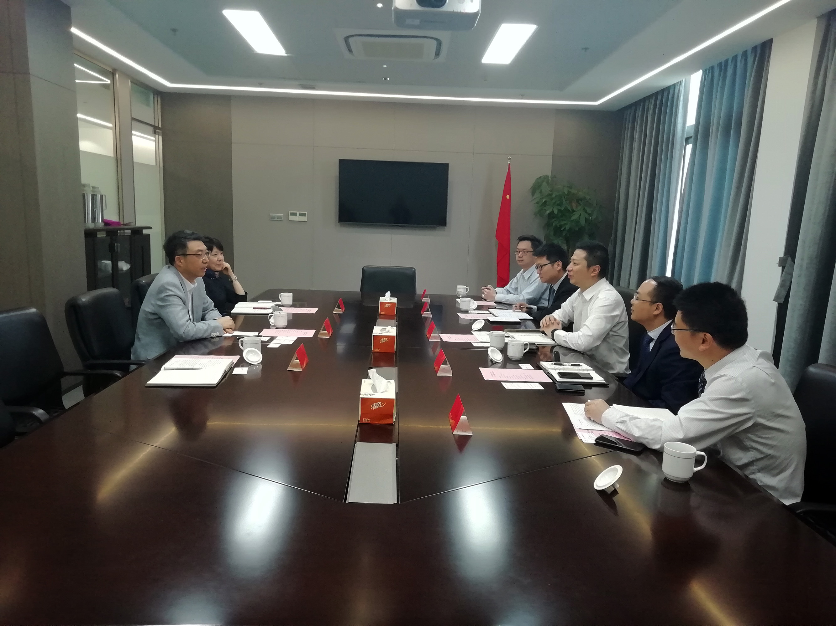 宁波银行杭州分行行长蒋凯一行到集团洽谈合作