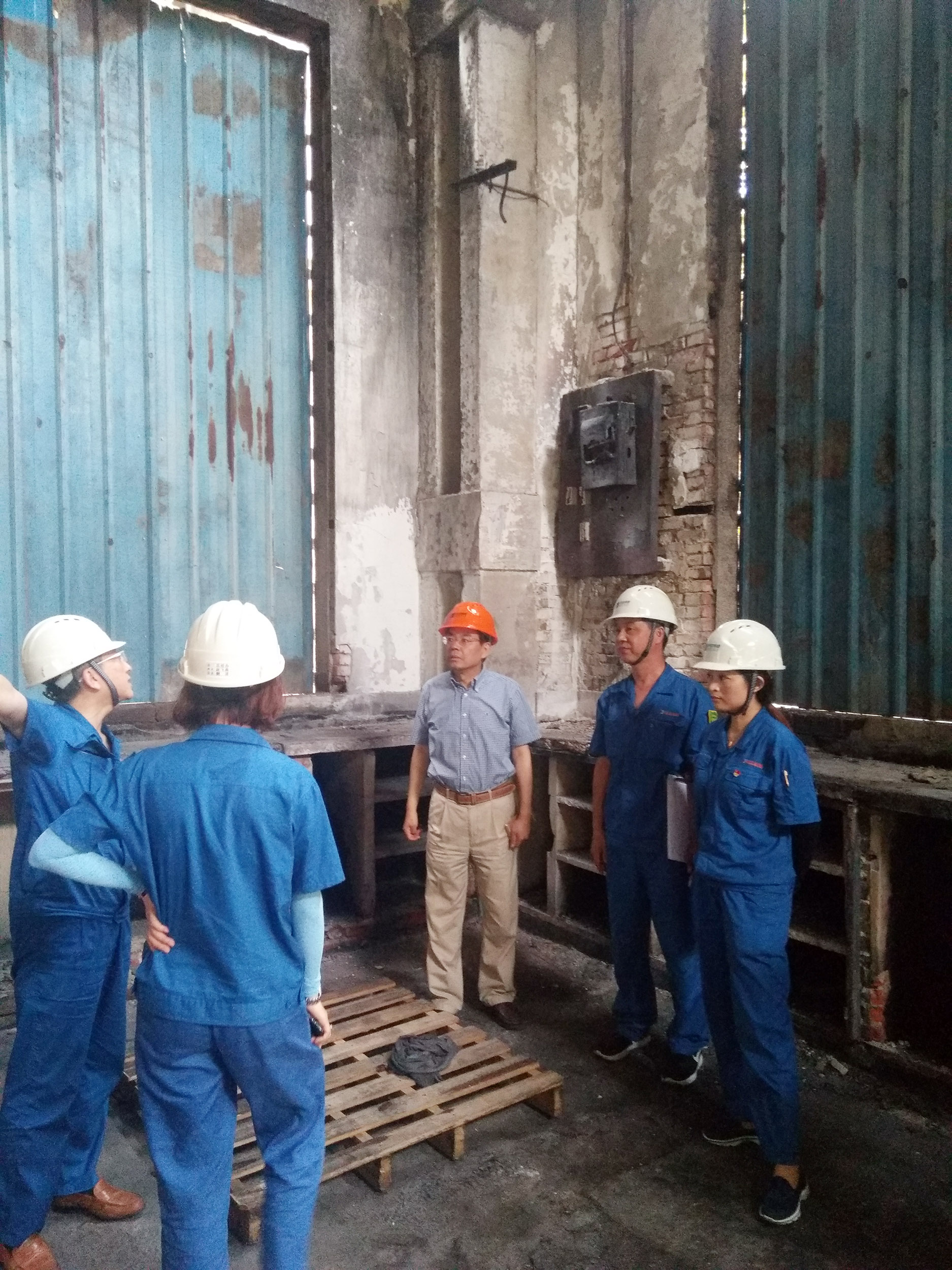 集团公司副总经理徐旭阳赴申达公司开展安全检查