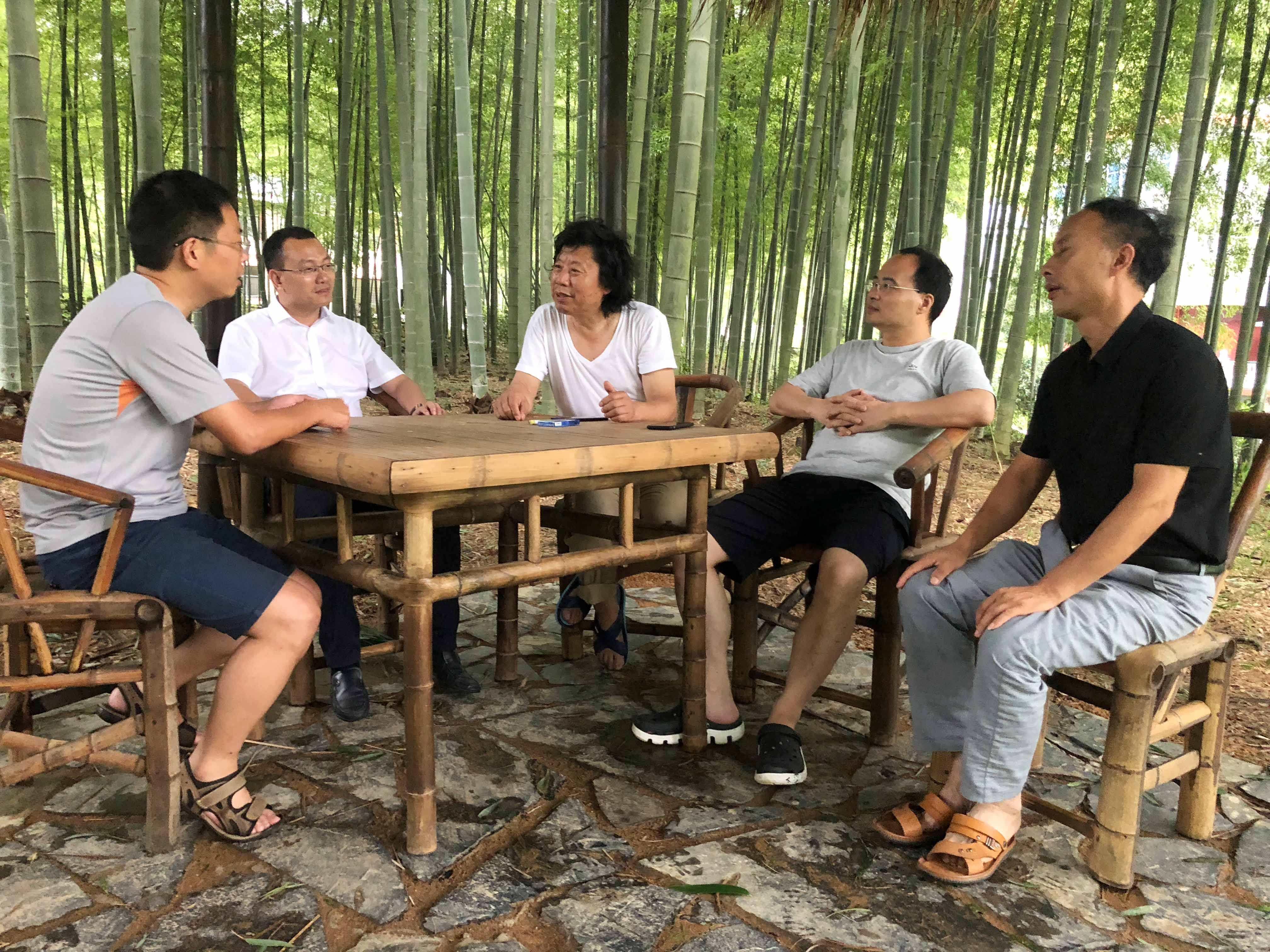 校企结对 编织寺下未来