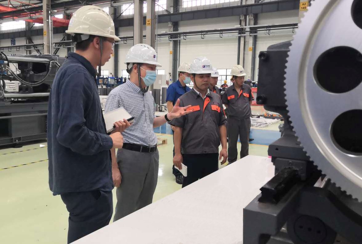 集团公司党委书记、董事长虞岳明赴德清申达公司调研指导