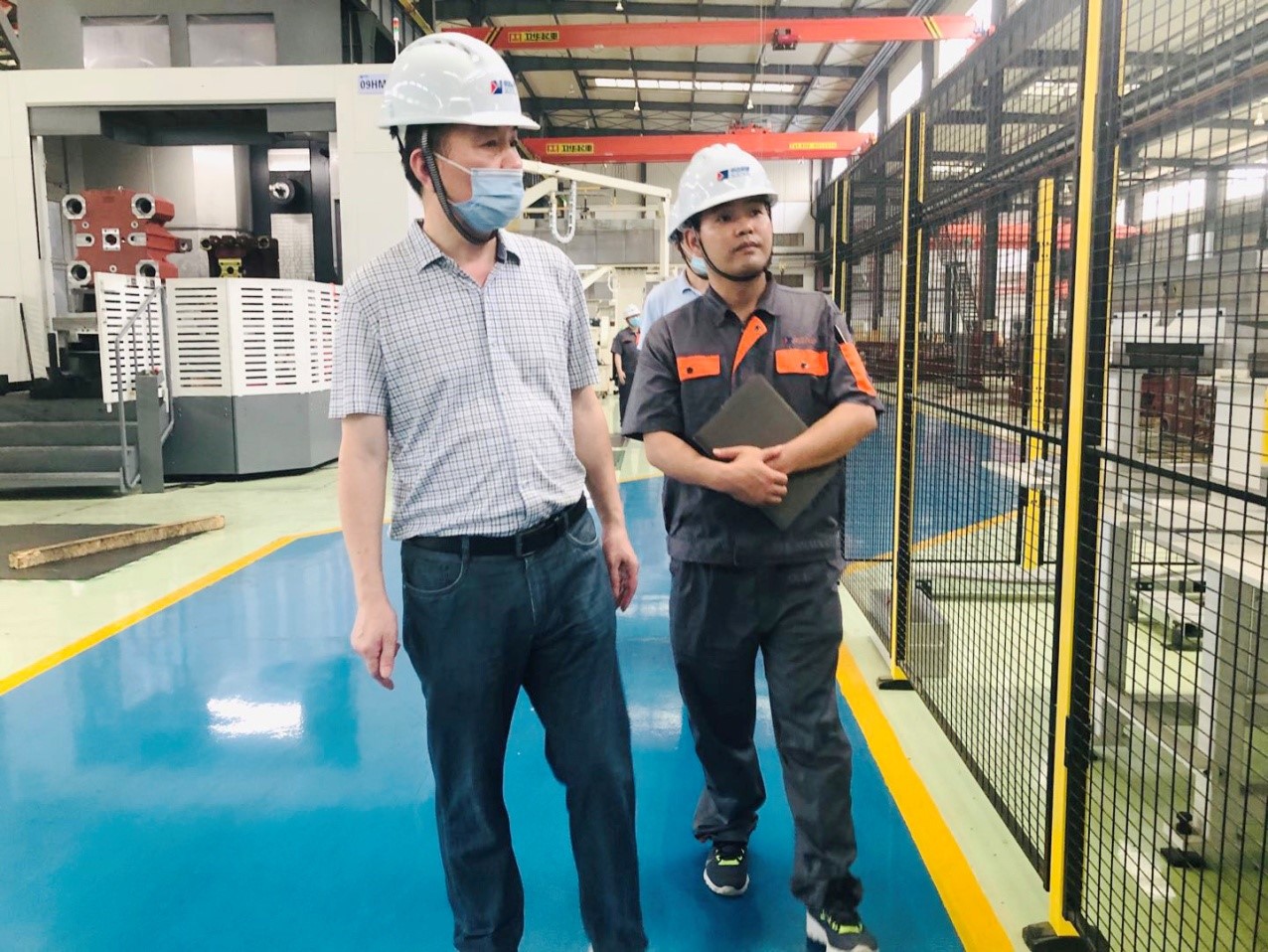 杭州松下马达有限公司副总经理祝慧明赴德清申达公司交流QC管理经验