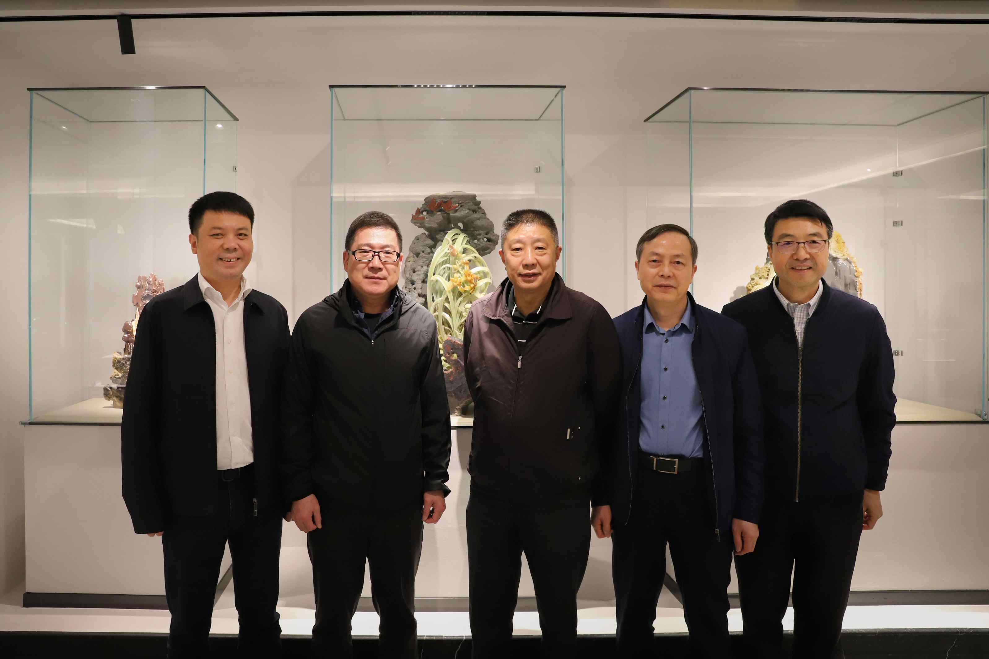 引领行业发展  满足时代需求 ——中国工艺美术学会理事长才大颖在浙调研