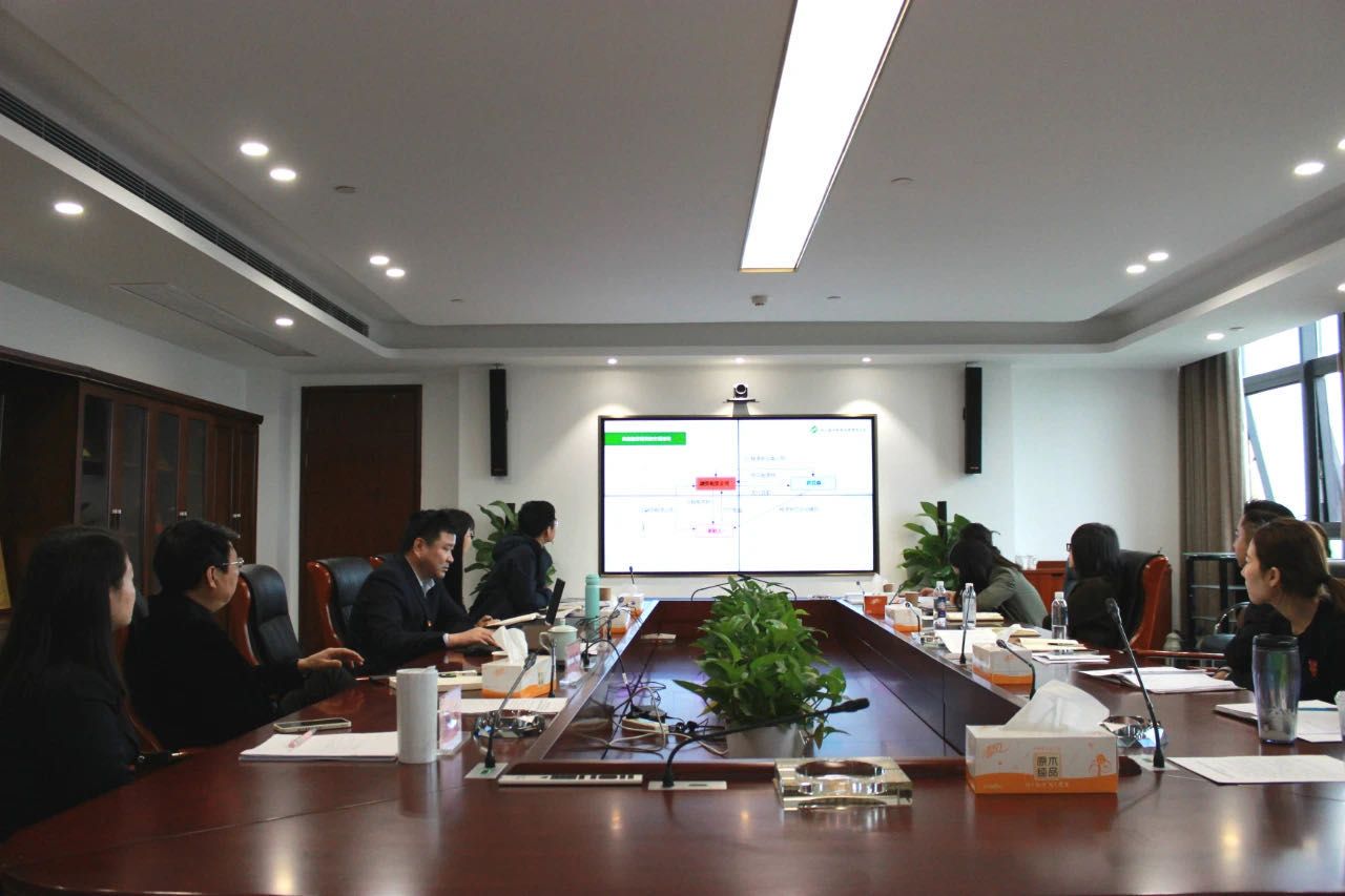 建设租赁公司召开“敬畏于心 担当于行”业务培训暨专题党课