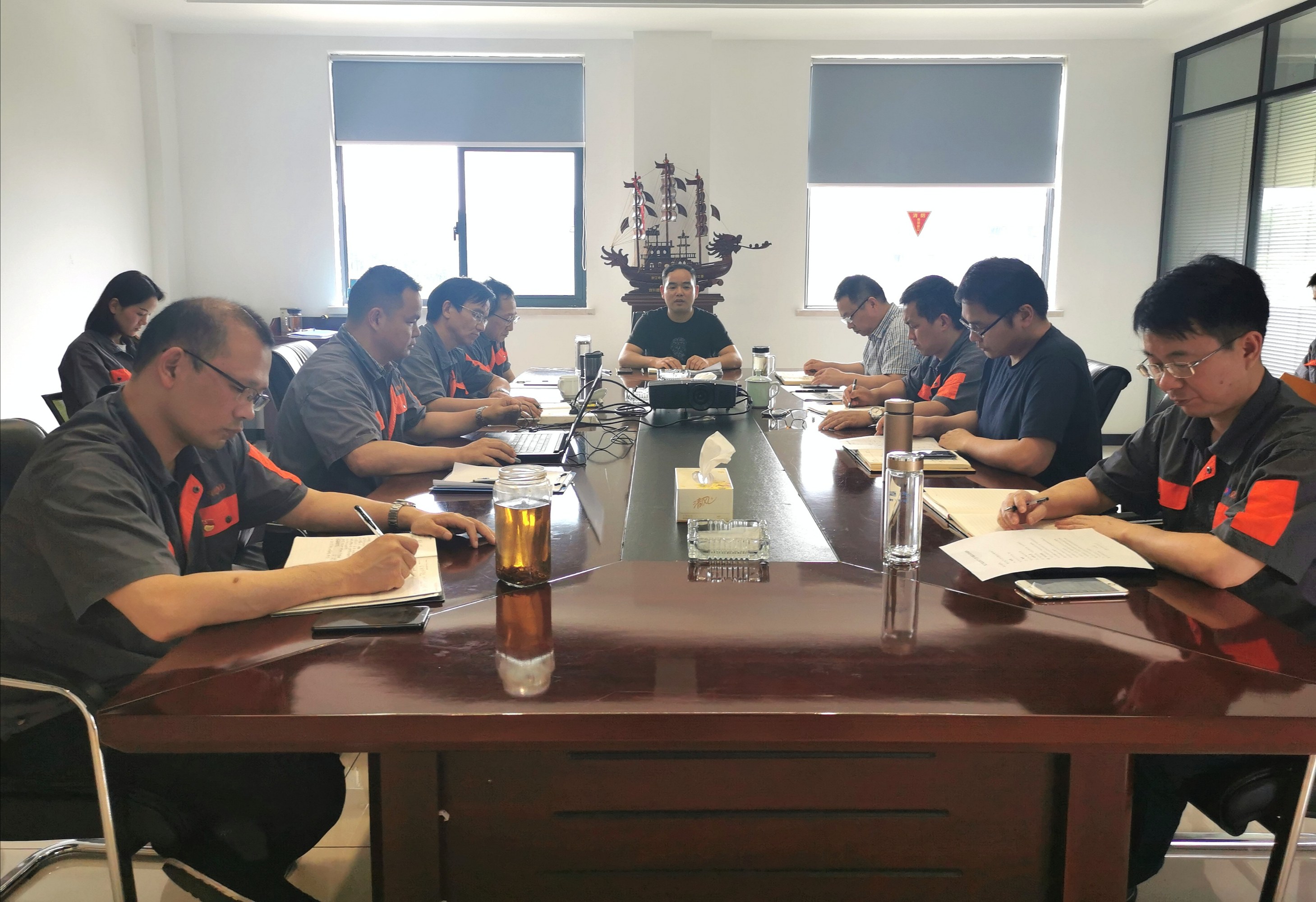 申达公司召开安全生产工作专题会议