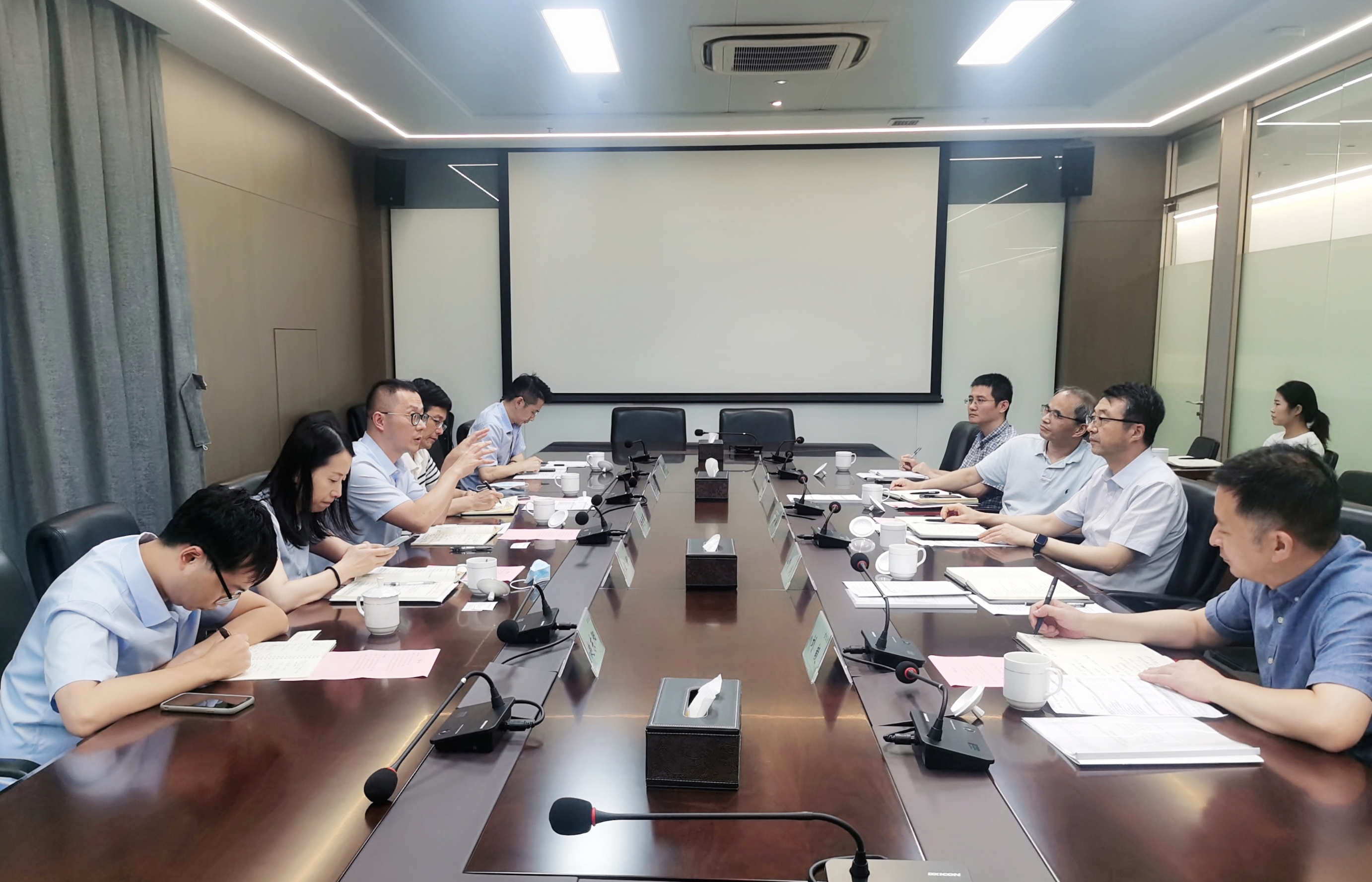 浙江产权交易所总经理杨奇军来开云网页版调研