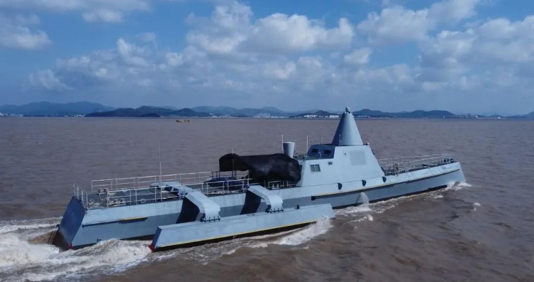 我国首艘百吨级无人艇动态避碰试验成功 开云网页版国瑞科技控股“北鲲智能”参与建设并组织实施试验
