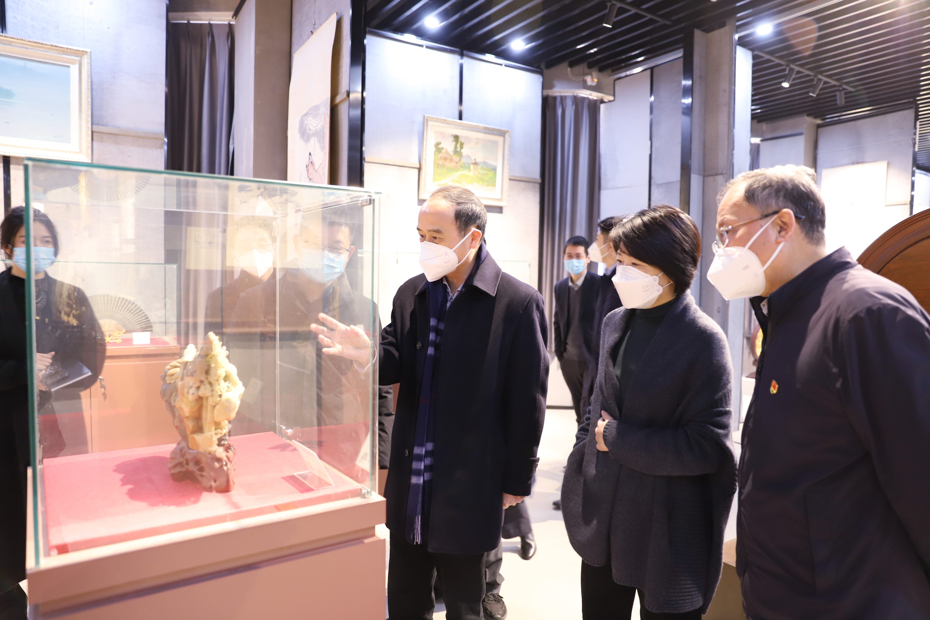 省国资委党委委员、副主任姜扬剑到开云网页版慰问调研