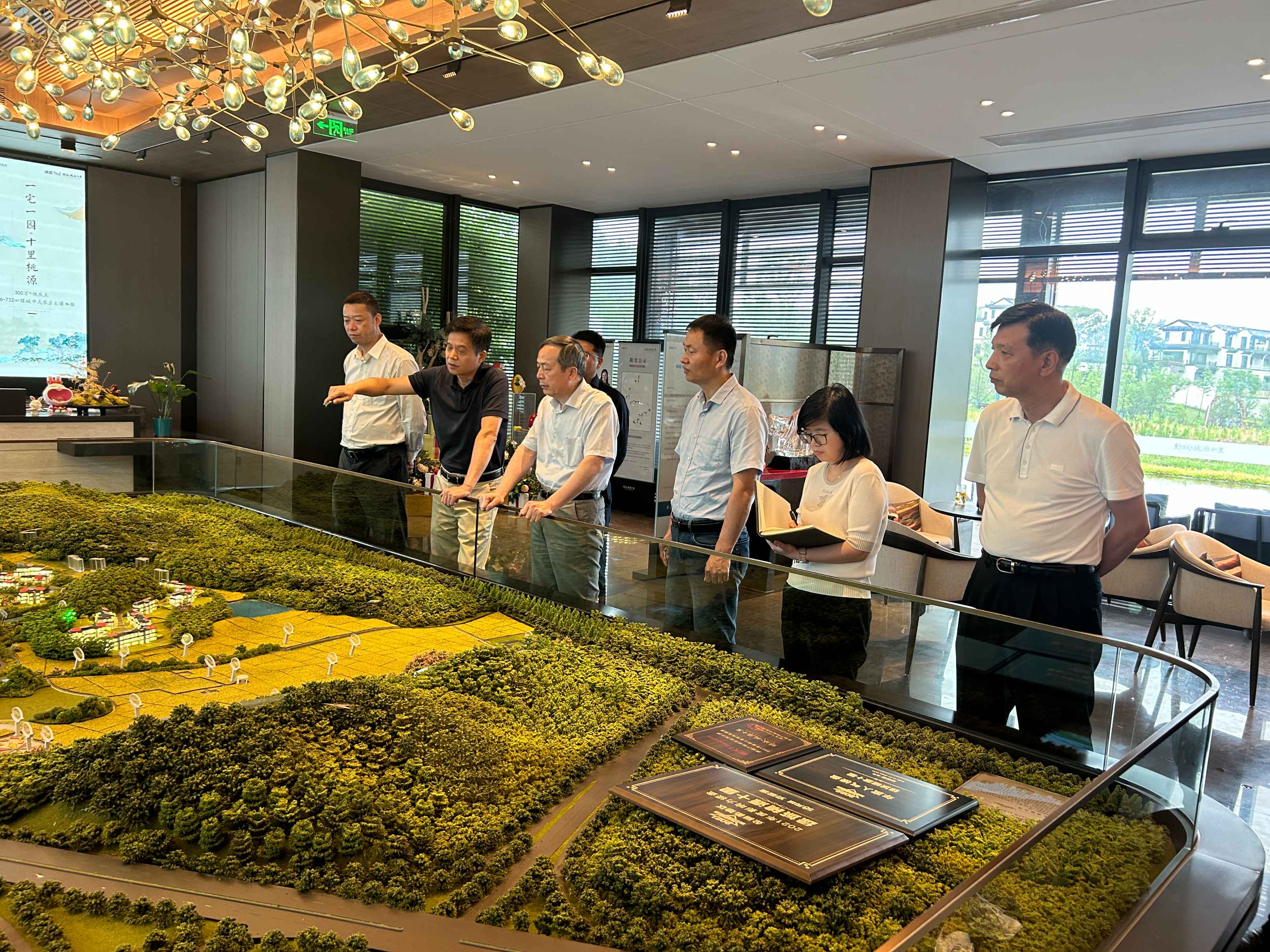 纾困解难 把脉问诊 虞岳明一行赴浦江调研