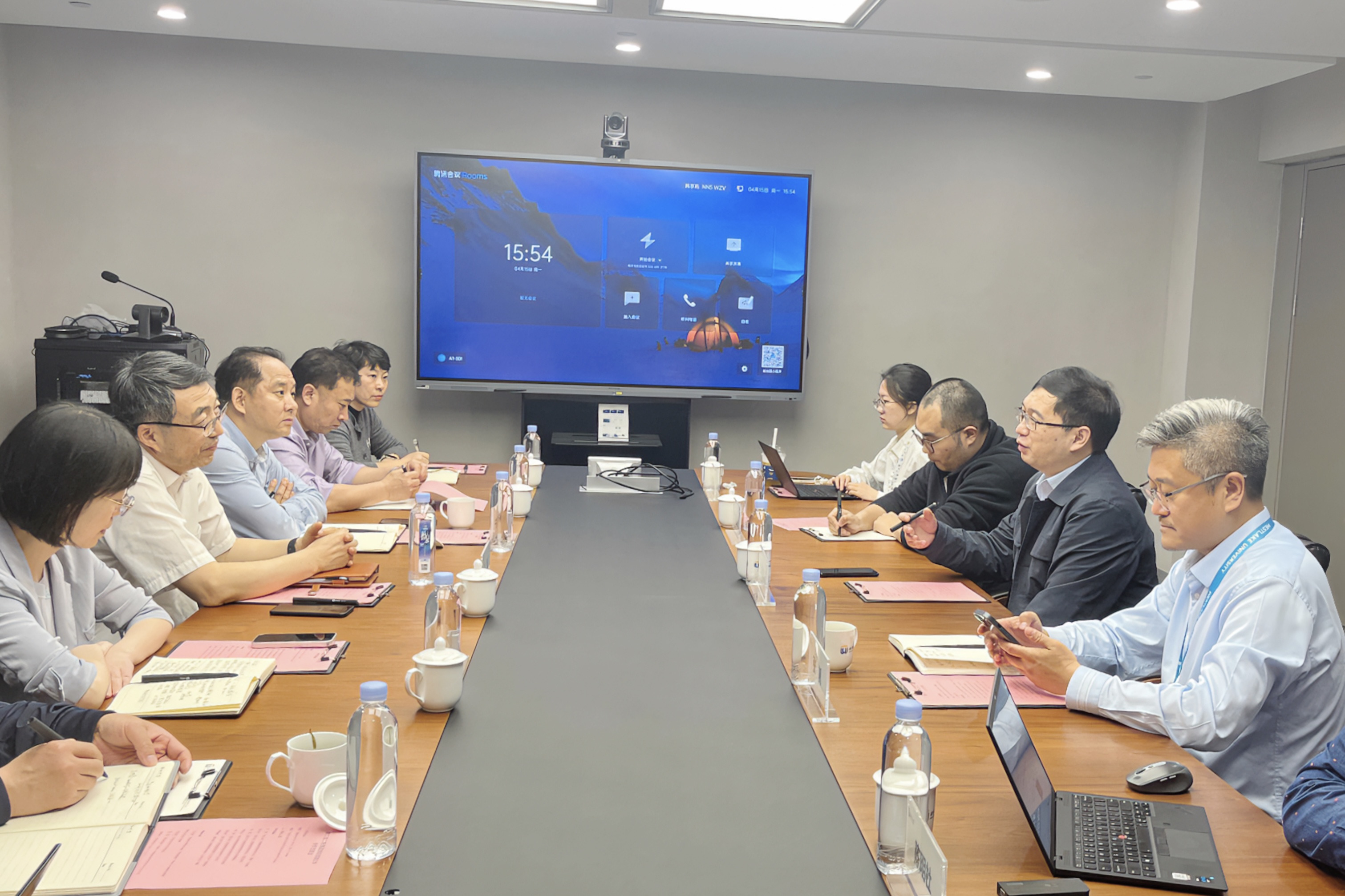 吴敏带队赴西湖大学考察调研