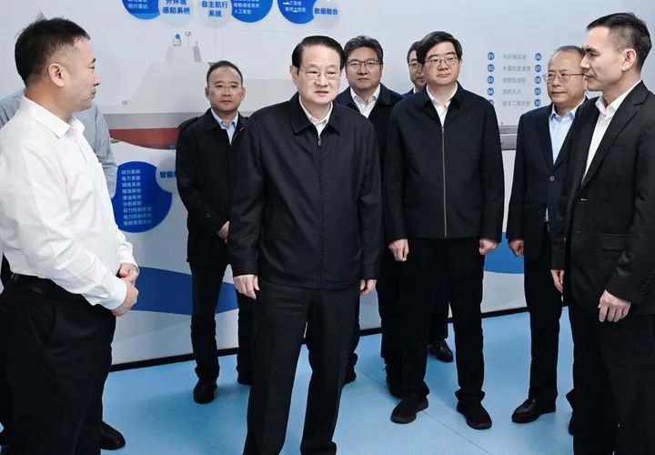 易炼红调研开云网页版省机电集团：牢牢抓住科技创新这个“牛鼻子”在推动高质量发展上展现国企更大担当作为