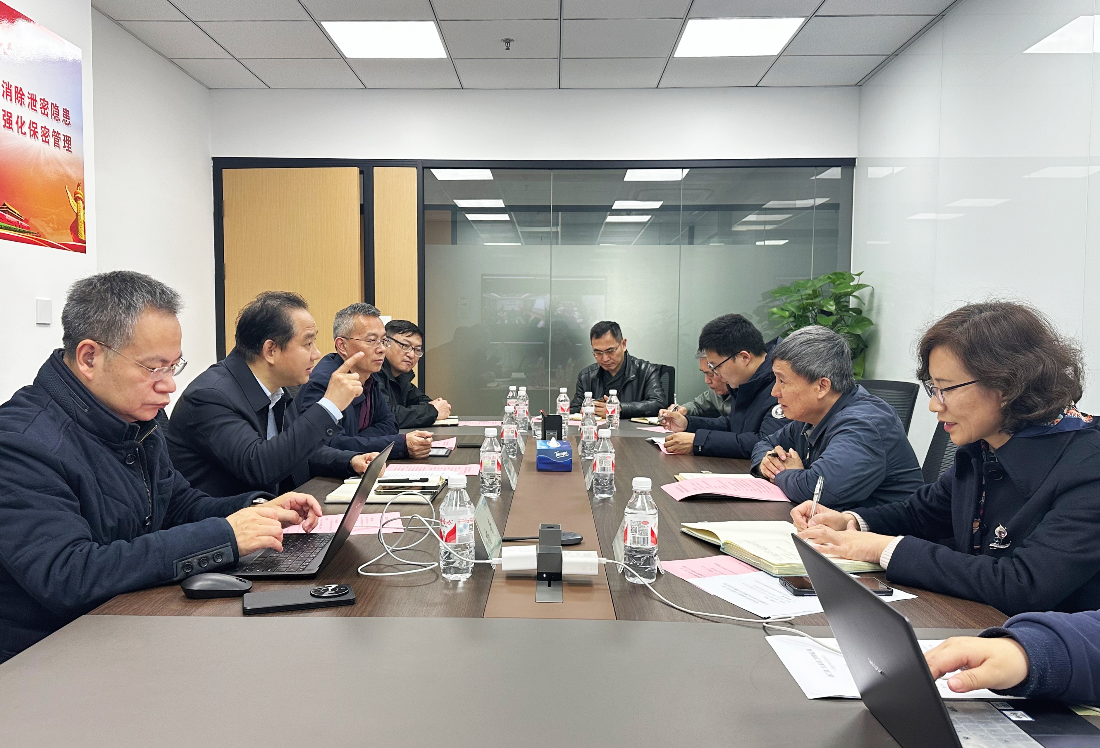 省政府特约研究员、智能制造专家委员会副主任凌云一行调研开云网页版
