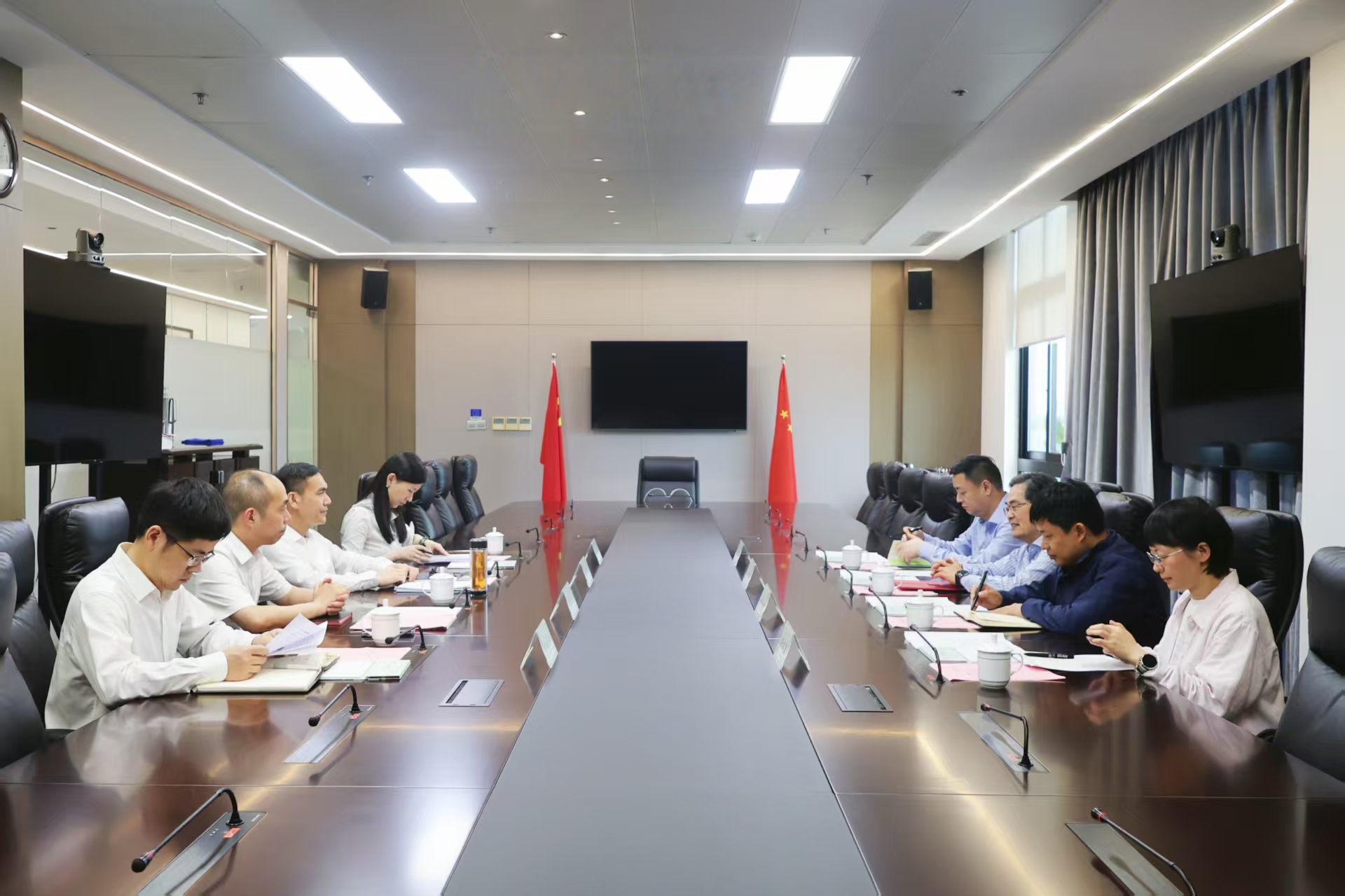 省慈善联合总会副会长施利民一行到访开云网页版